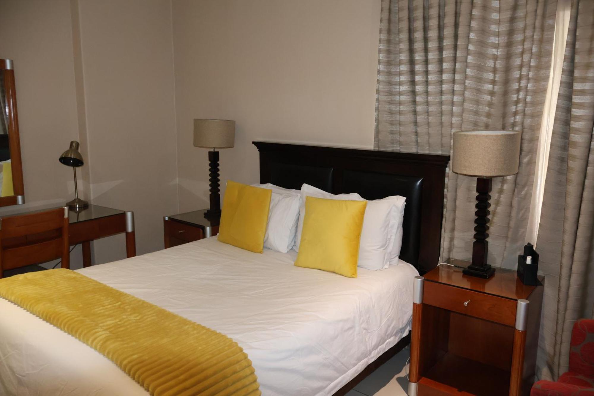 בוקסבורג Airport Gardens Boutique Hotel מראה חיצוני תמונה
