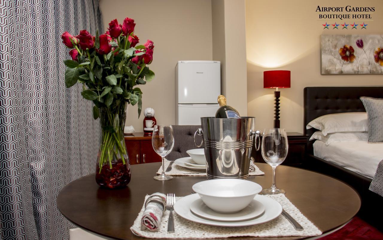 בוקסבורג Airport Gardens Boutique Hotel מראה חיצוני תמונה