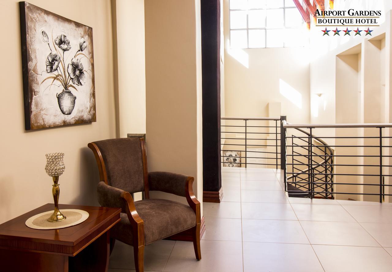 בוקסבורג Airport Gardens Boutique Hotel מראה חיצוני תמונה