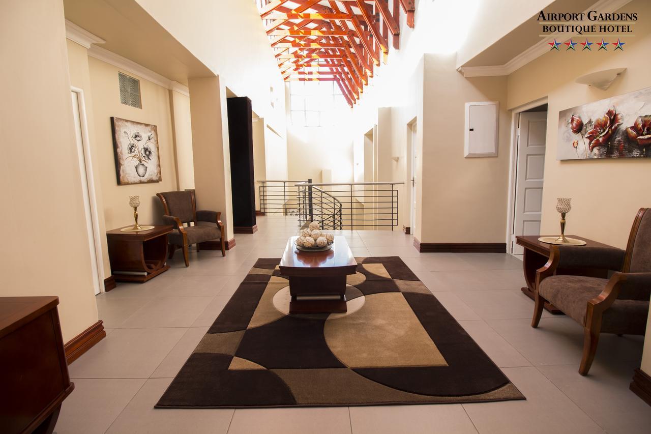בוקסבורג Airport Gardens Boutique Hotel מראה חיצוני תמונה